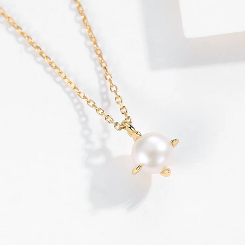Solene Pearl Pendant Necklace