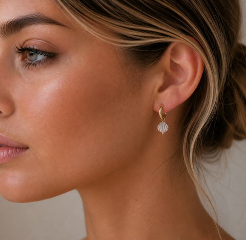 Lumière Shell Earrings